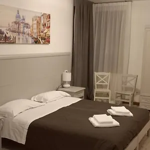 palazzetto-canossa.hotelinveneto.com/